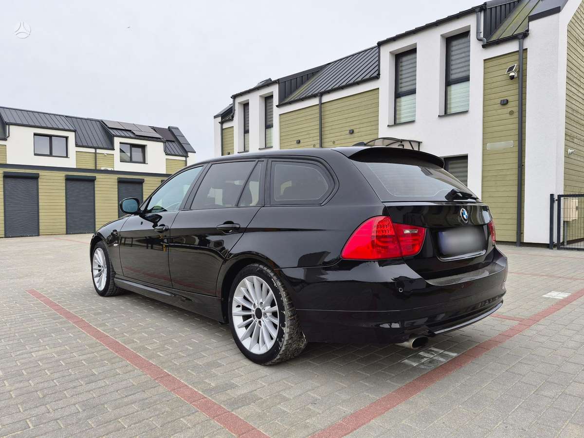 BMW 320, 2.0 l., wagon