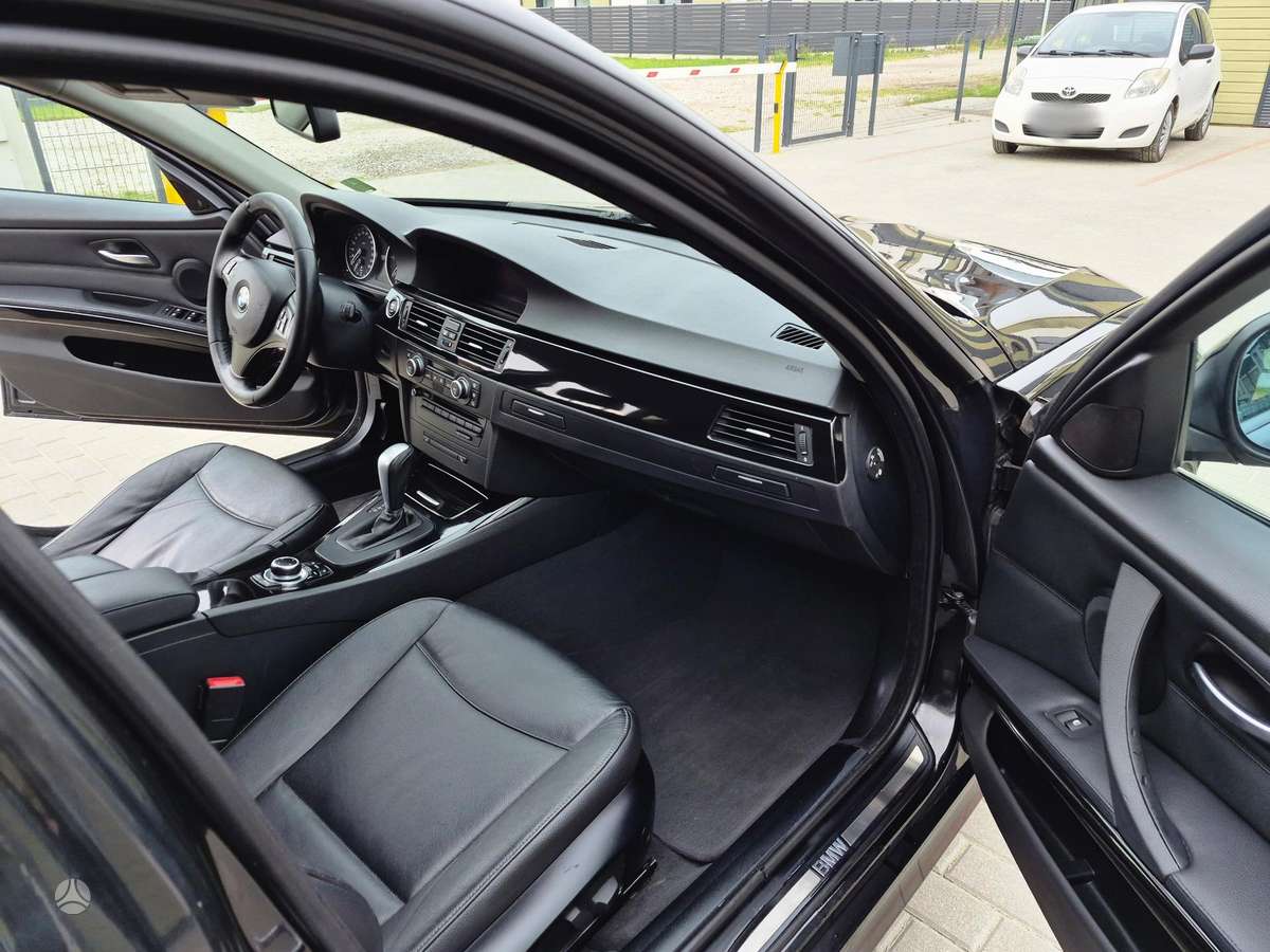BMW 320, 2.0 l., wagon