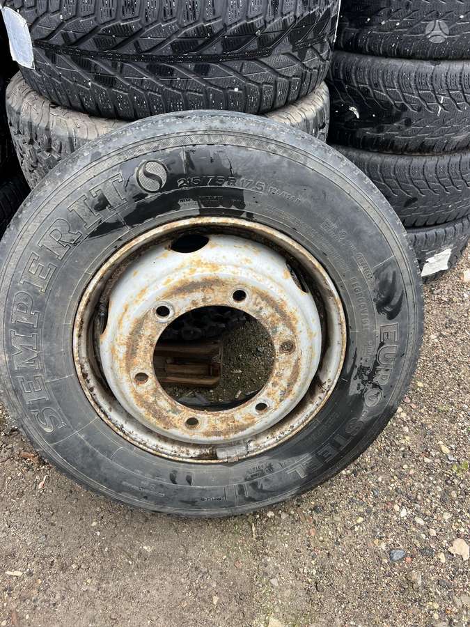 Semperit, всесезонные 215/75 R17,5