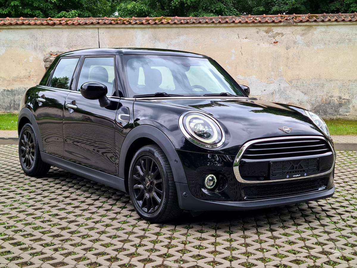 Mini Cooper, 1.5 l., hatchback