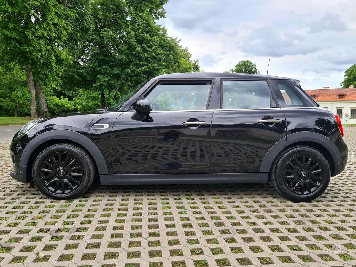 Mini Cooper, 1.5 l., Хэтчбек