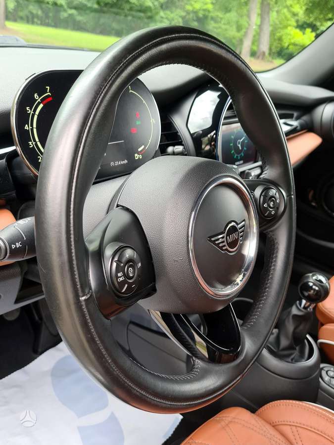 Mini Cooper, 1.5 l., Хэтчбек