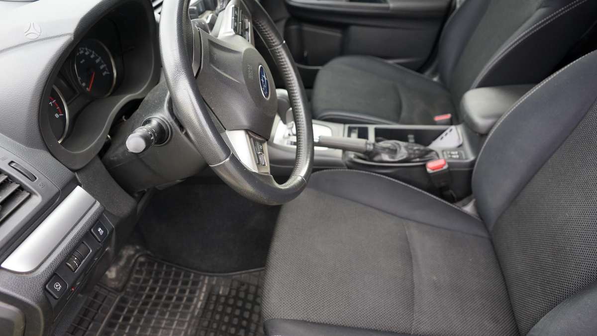 Subaru XV, 2.0 l., Хэтчбек