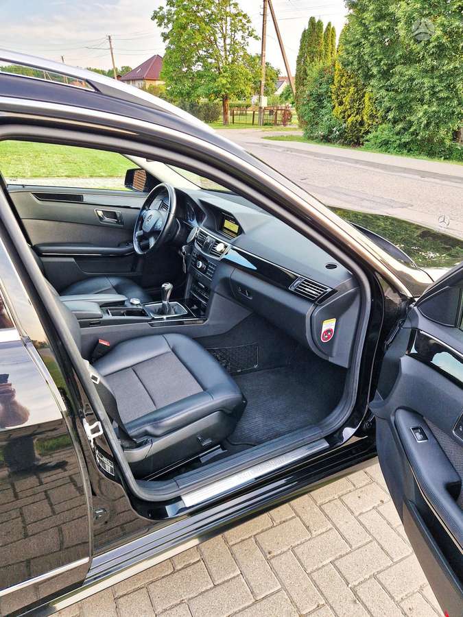 Mercedes-Benz E200, 2.1 l., Универсал