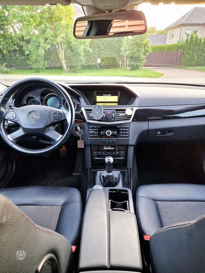 Mercedes-Benz E200, 2.1 l., Универсал