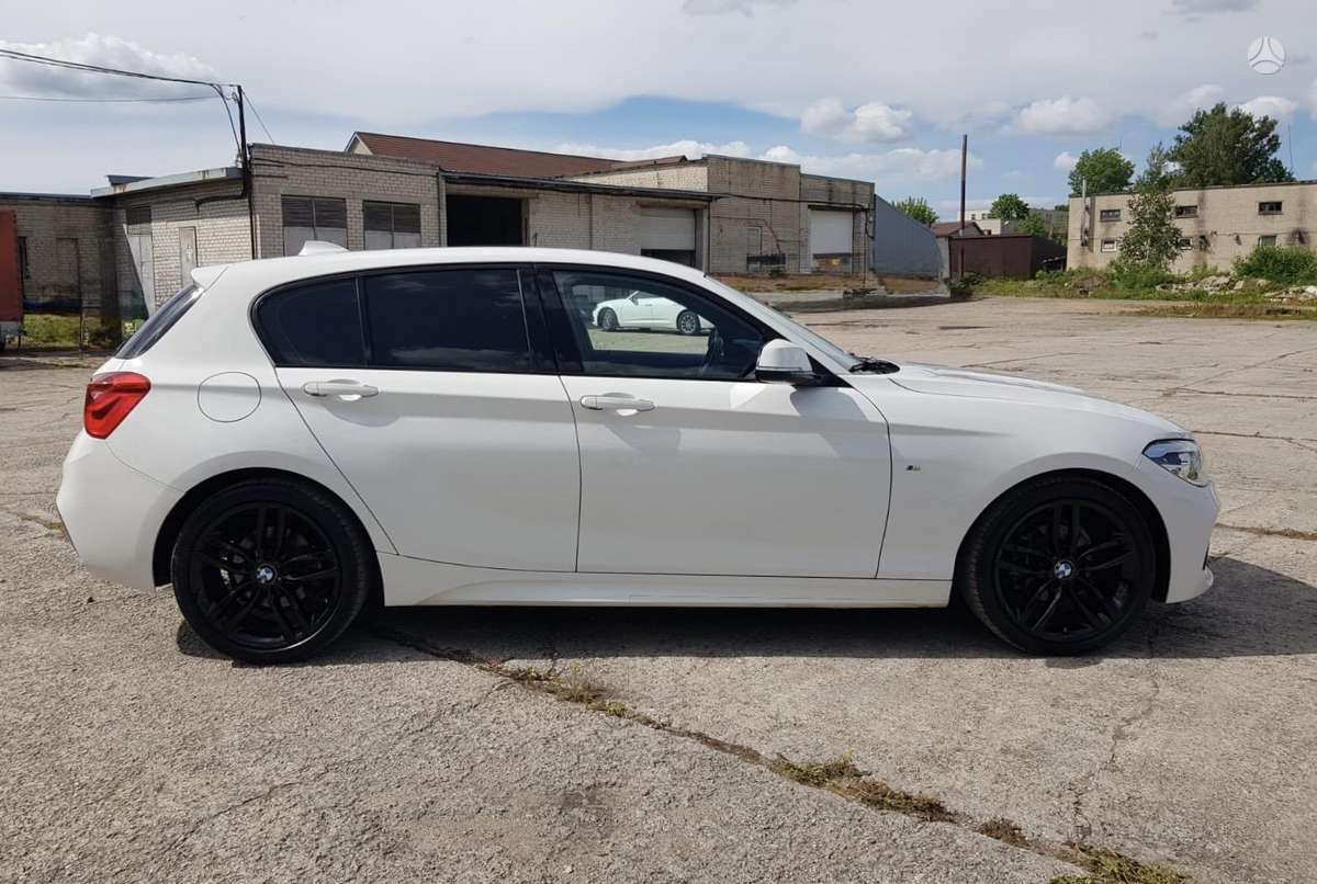 BMW 116, 1.5 l., hatchback