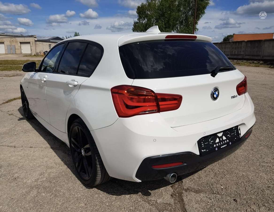 BMW 116, 1.5 l., hatchback