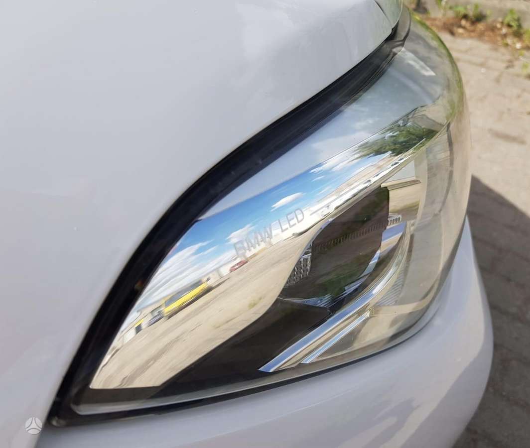BMW 116, 1.5 l., hatchback