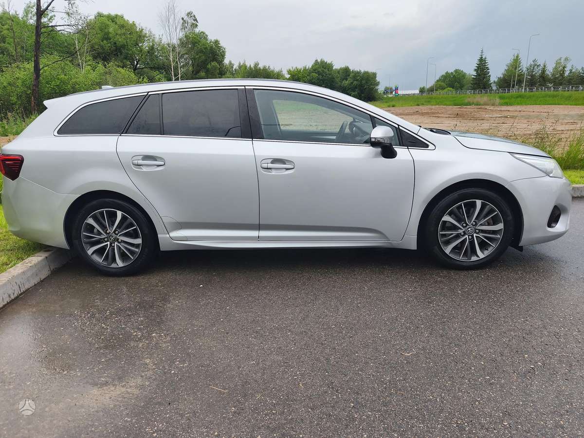 Toyota Avensis - 3