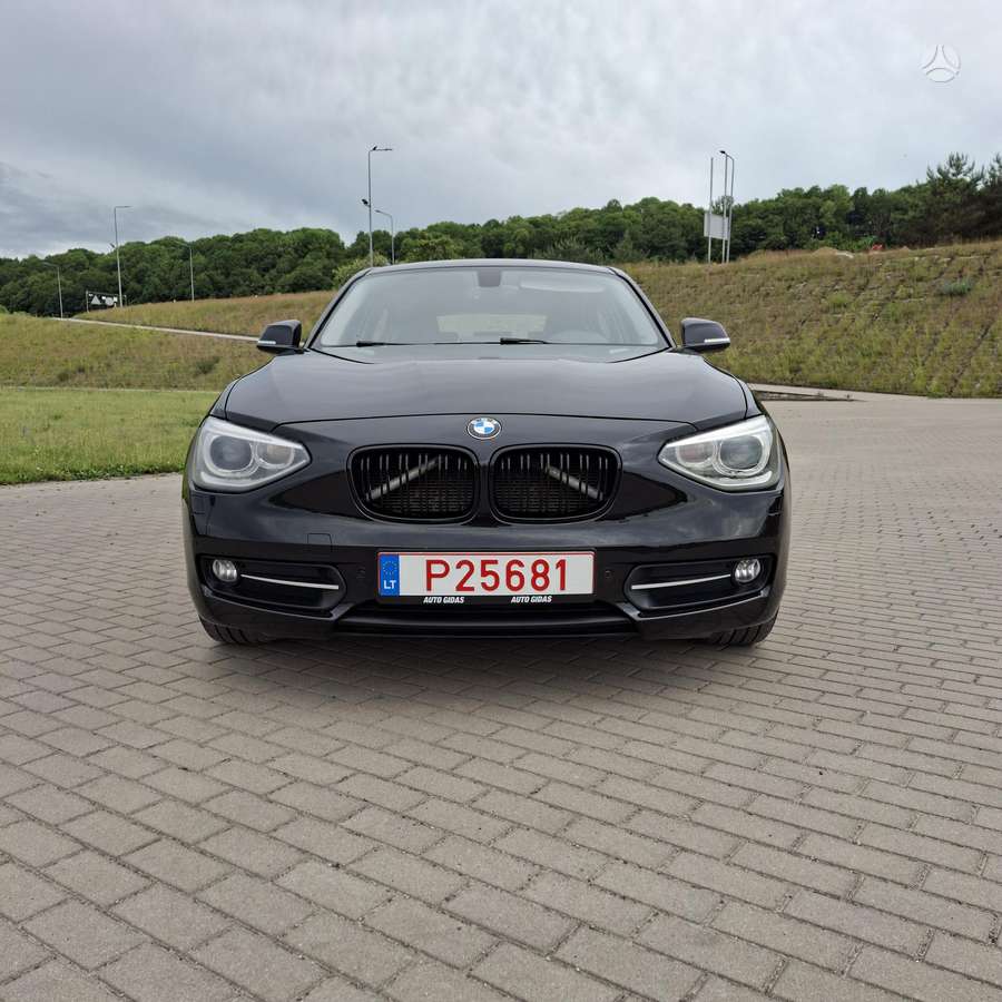 BMW 118, 2.0 l., hečbekas