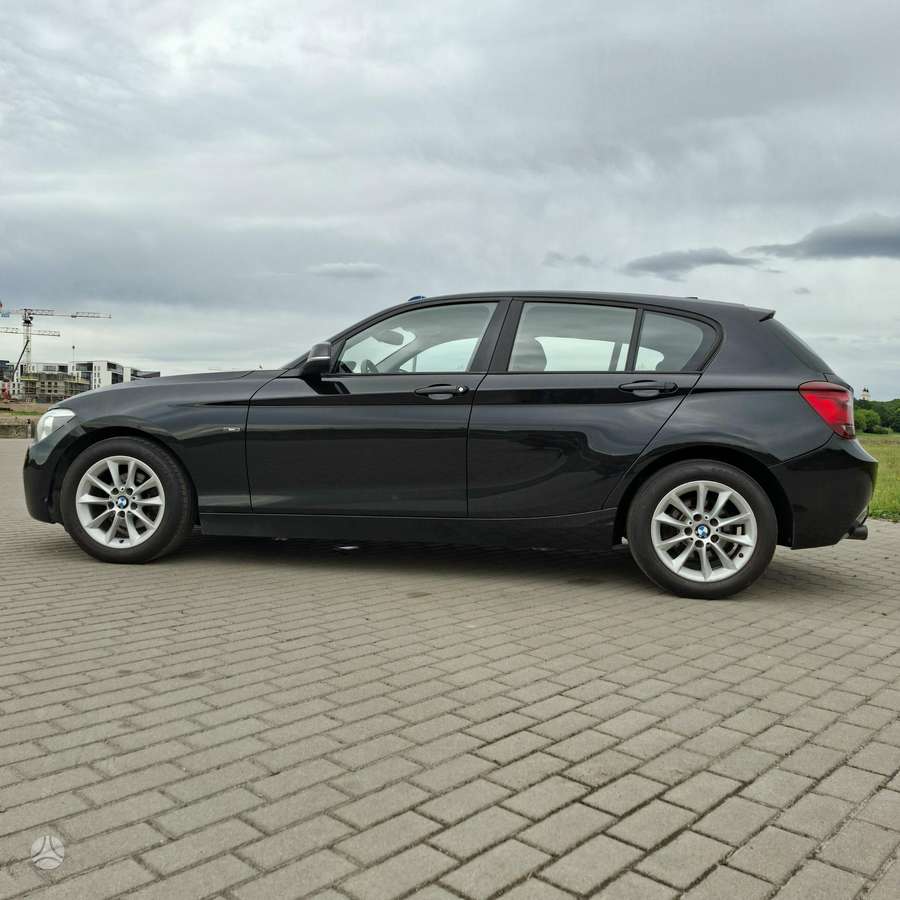 BMW 118, 2.0 l., hečbekas
