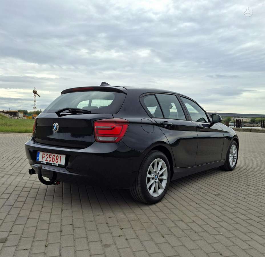 BMW 118, 2.0 l., hečbekas