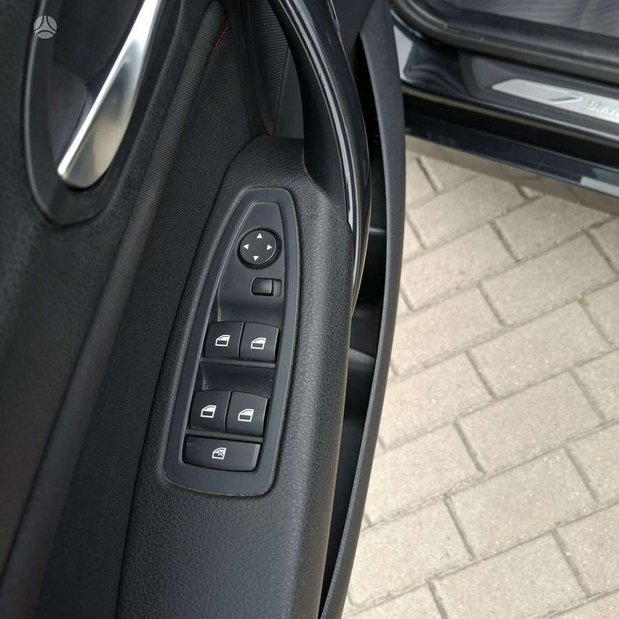 BMW 118, 2.0 l., hečbekas