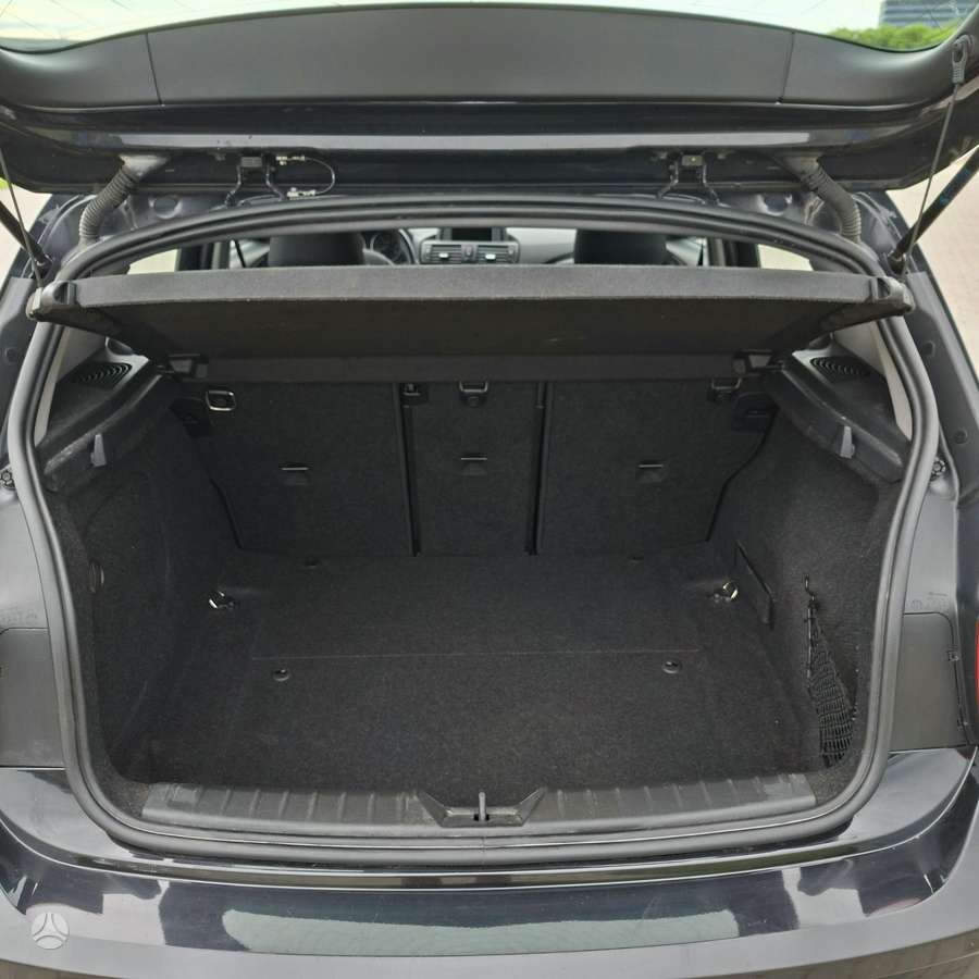 BMW 118, 2.0 l., Хэтчбек