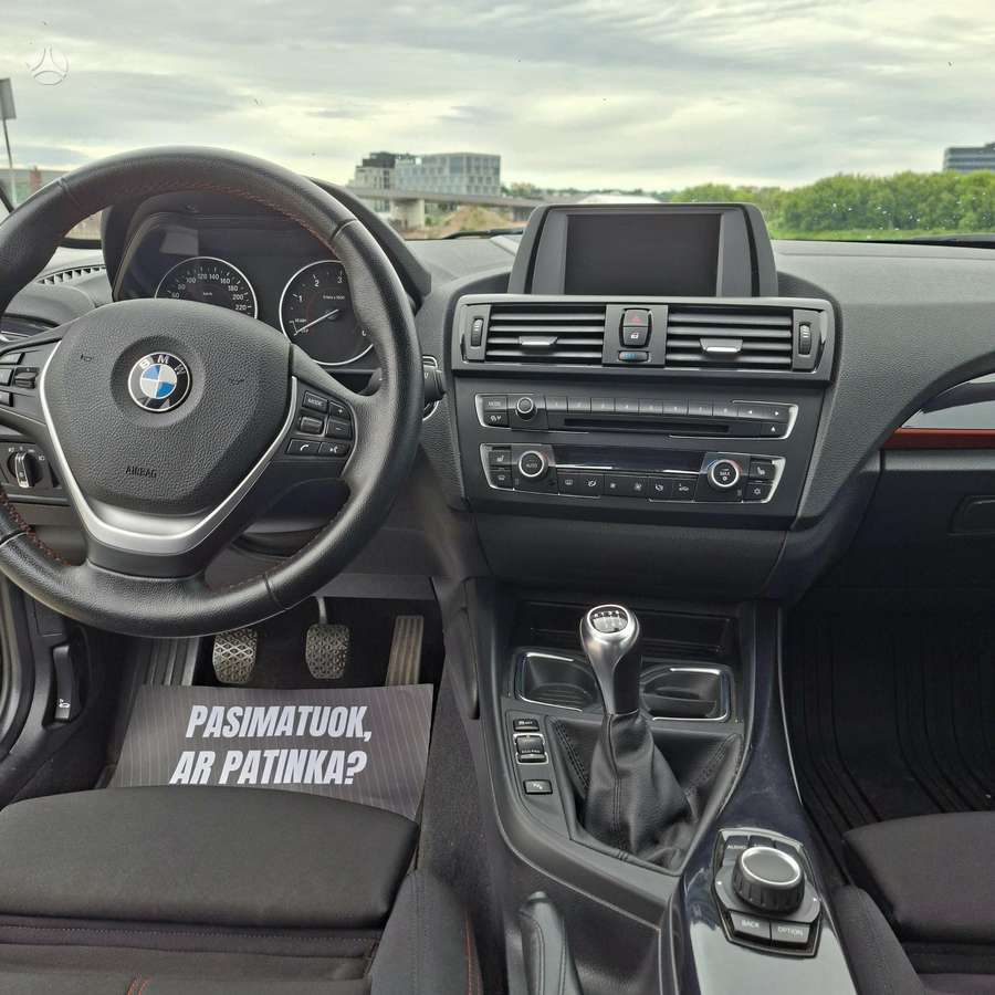 BMW 118, 2.0 l., hečbekas