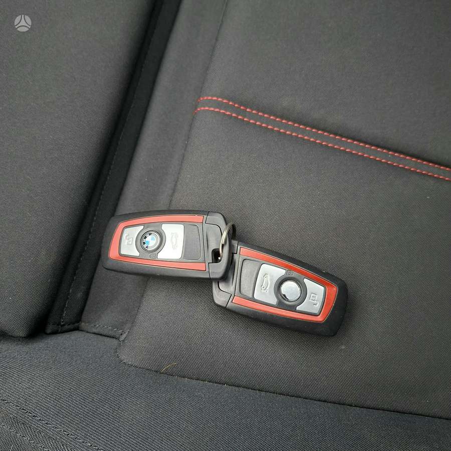 BMW 118, 2.0 l., Хэтчбек