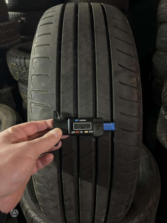 Bridgestone TIRANZA T005, summer 225/55 R19