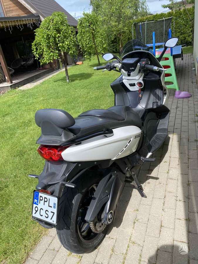 Gilera GP 800 839cc, scooters / mopeds