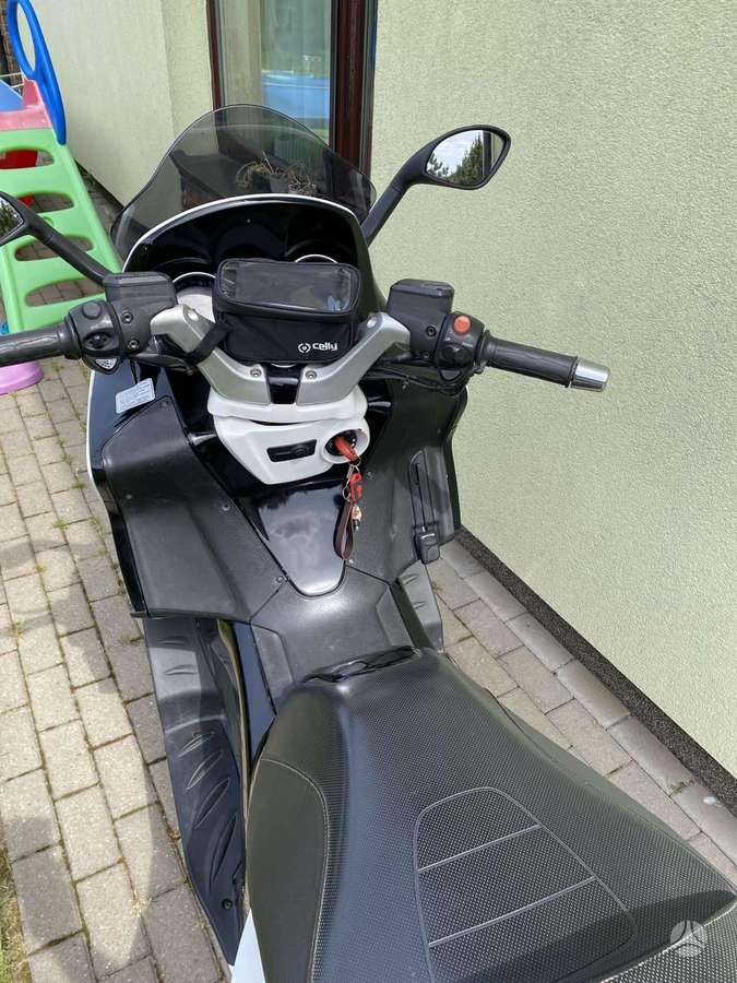 Gilera GP 800 839cc, scooters / mopeds