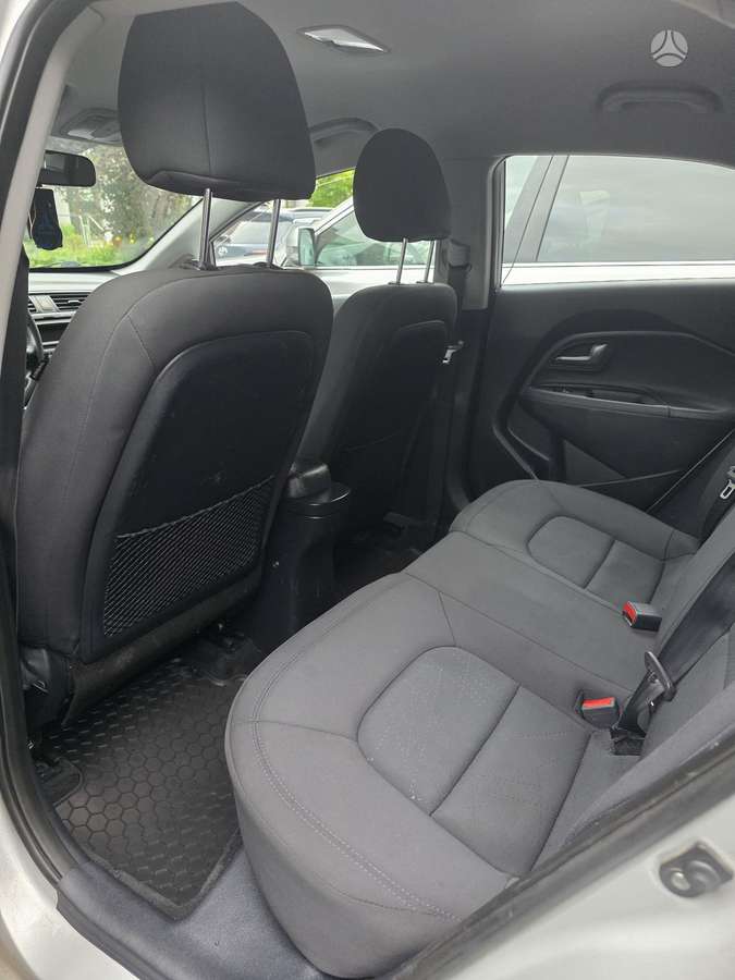Kia Rio, 1.1 l., Хэтчбек