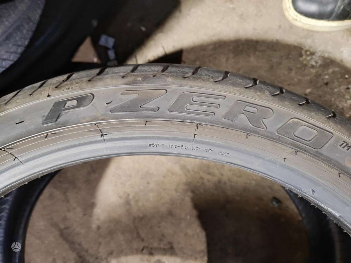 Pirelli, summer 245/35 R20