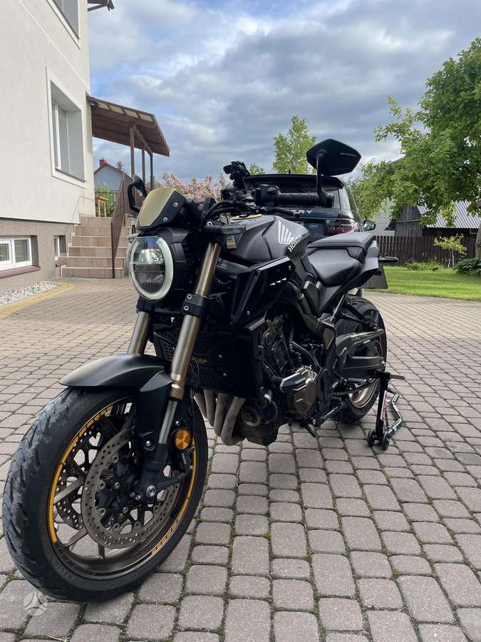 Honda CB 650cc, street / classic