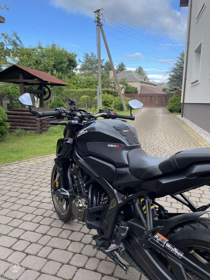 Honda CB 650cc, street / classic