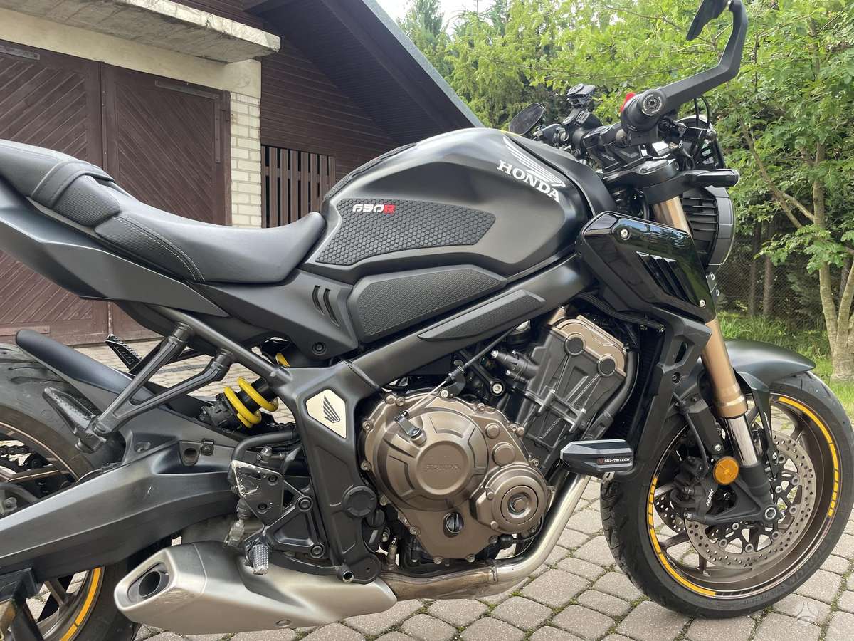 Honda CB 650cc, street / classic