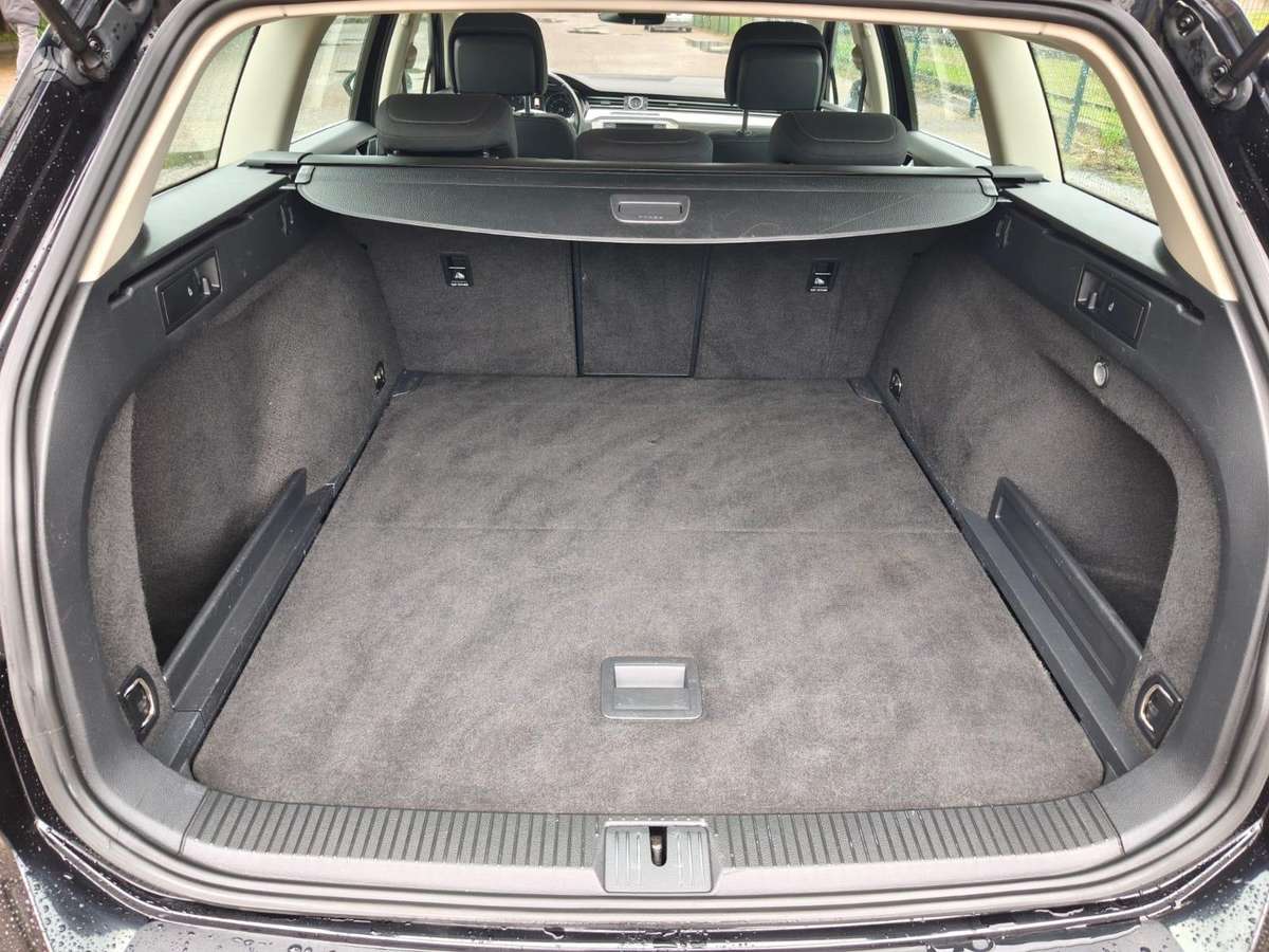 Volkswagen Passat, 2.0 l., Универсал