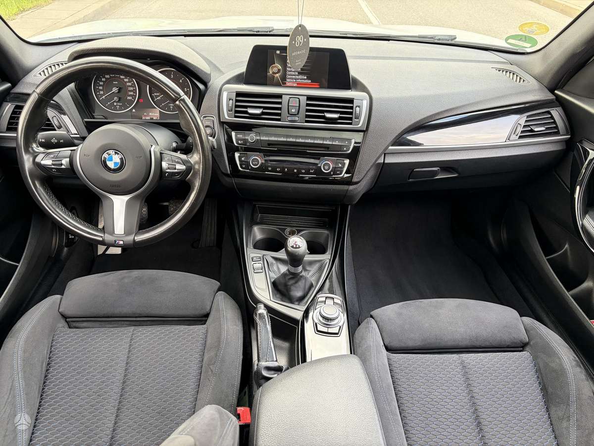 BMW 116, 1.5 l., hatchback