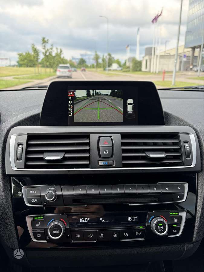 BMW 116, 1.5 l., hatchback