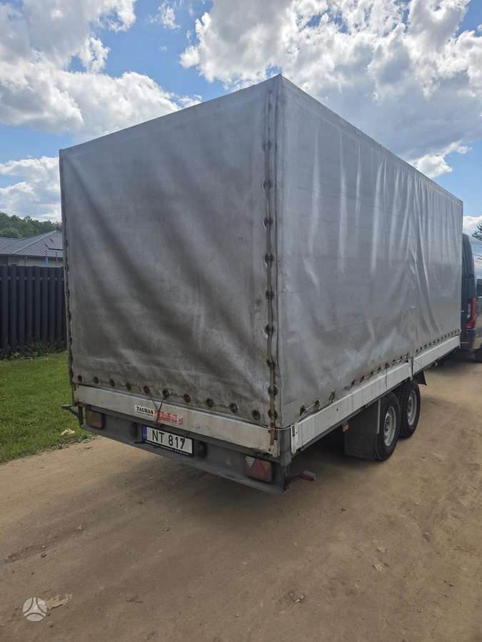 Tauras, passenger car trailers