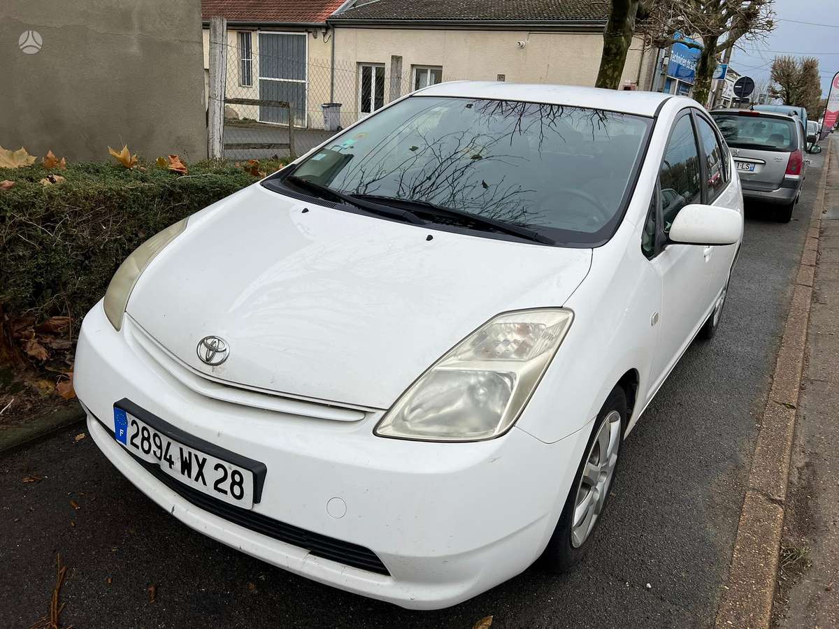 Toyota Prius - 2