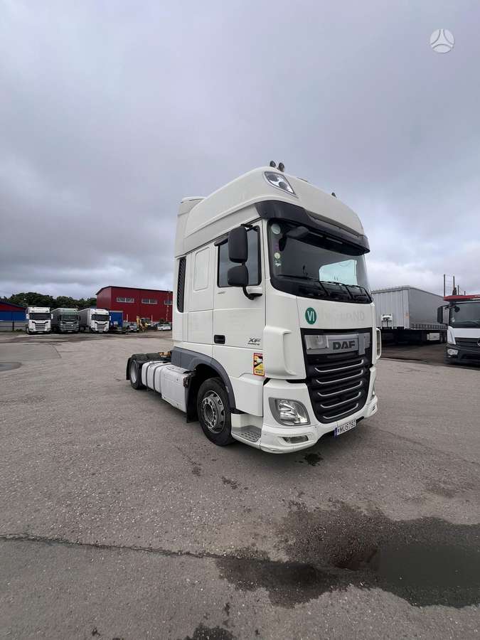 DAF XF 460 MEGA, double sleeper