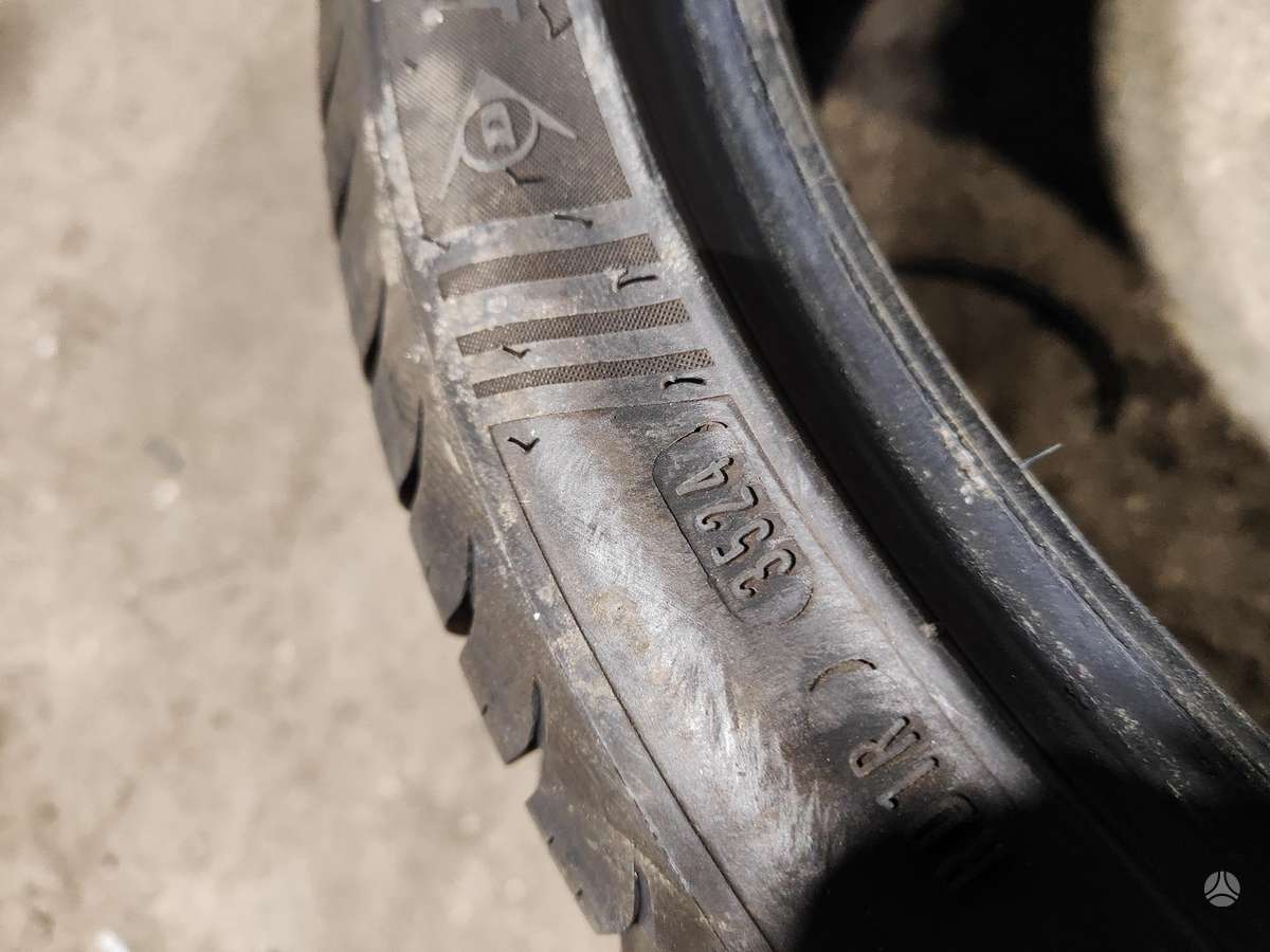 Dunlop, всесезонные 225/40 R18