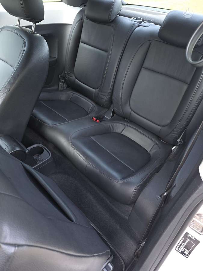 Volkswagen Beetle, 1.2 l., Седан