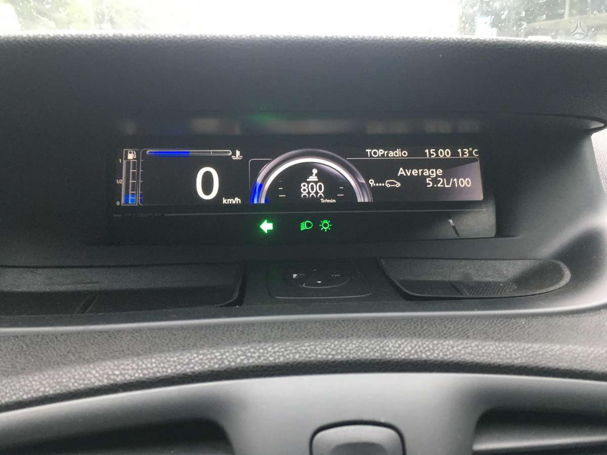 Renault Grand Scenic - 11
