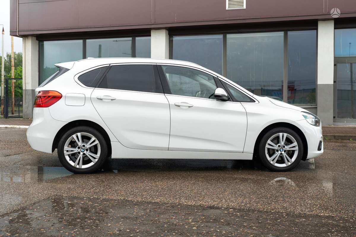 BMW 218 Active Tourer, 2.0 l., Минивэн
