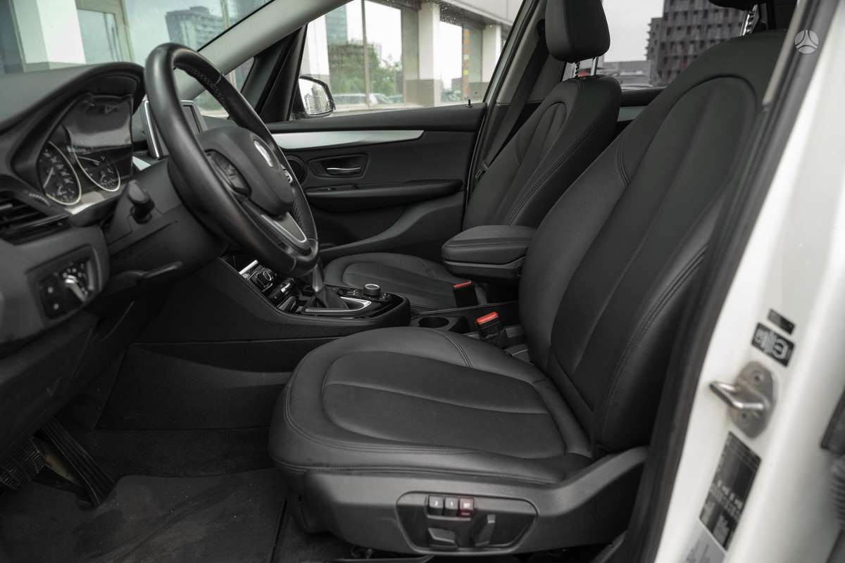 BMW 218 Active Tourer, 2.0 l., mpv / minivan