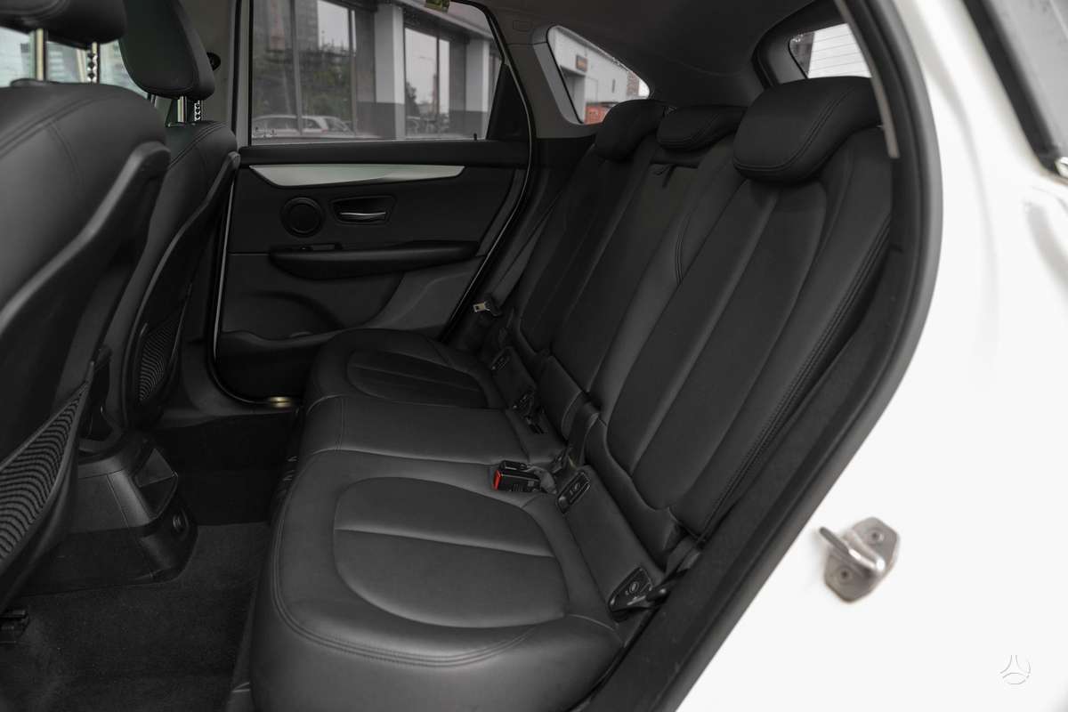 BMW 218 Active Tourer, 2.0 l., mpv / minivan