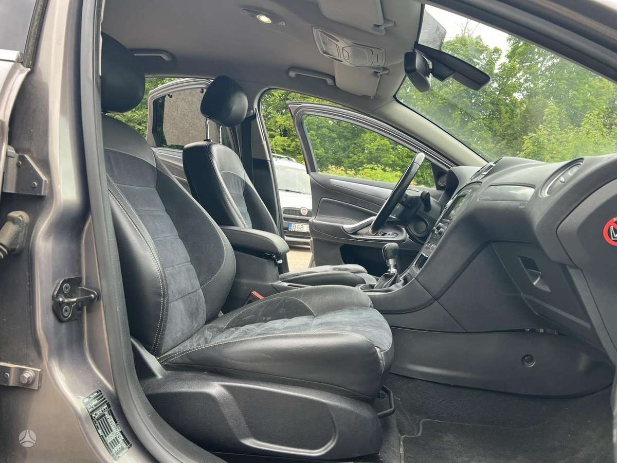 Ford Mondeo, 1.6 l., hatchback