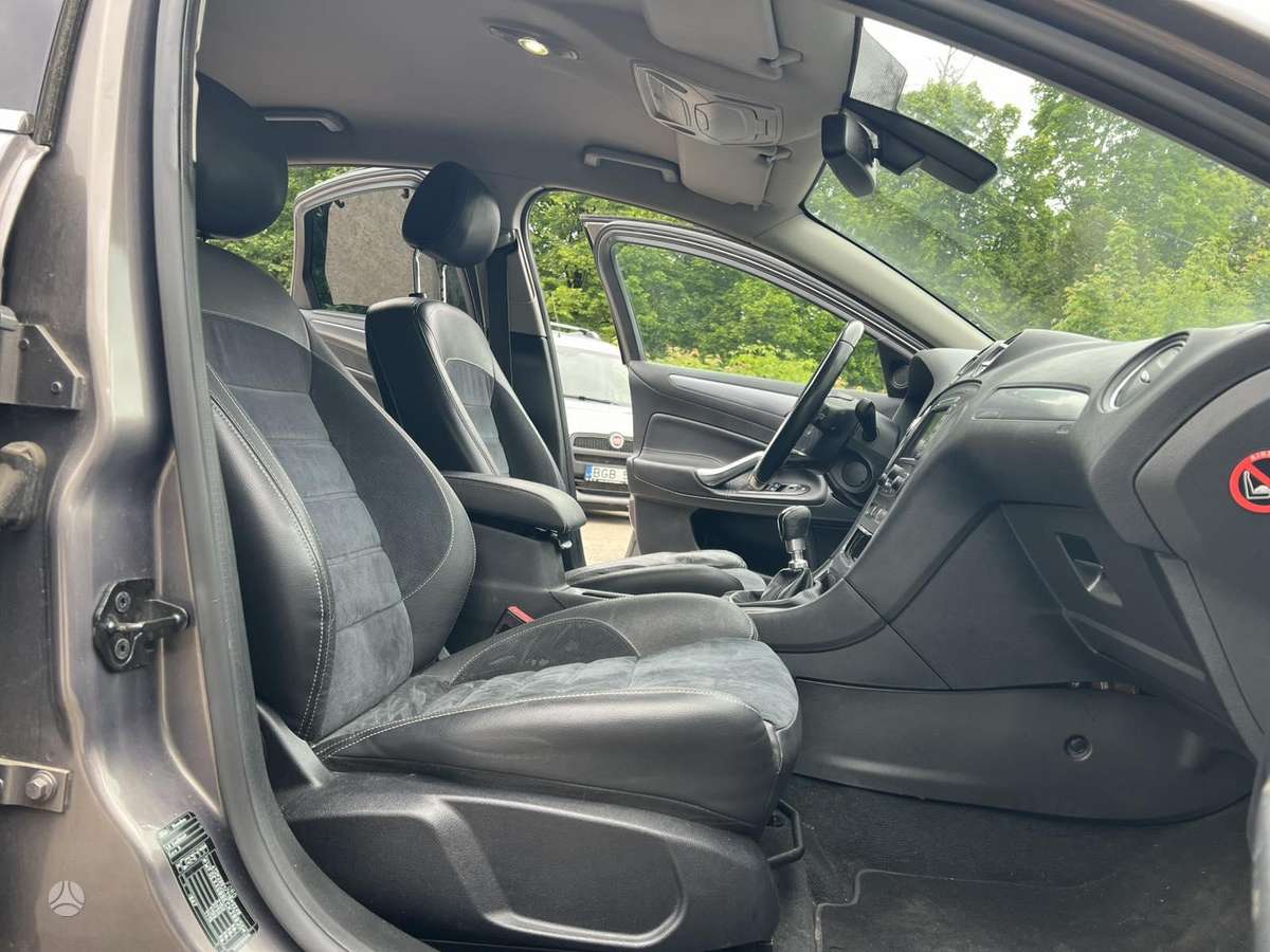 Ford Mondeo, 1.6 l., hatchback