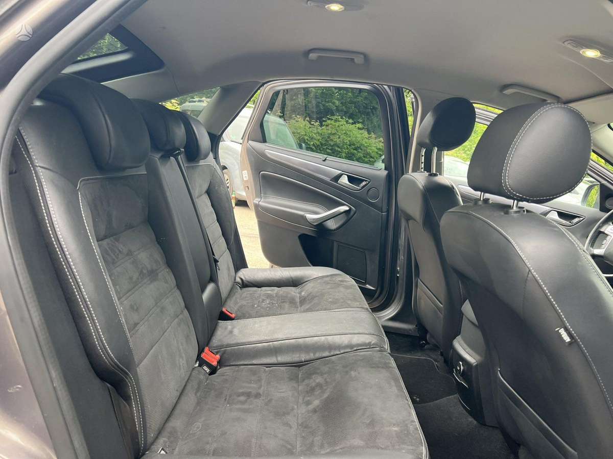 Ford Mondeo, 1.6 l., hatchback