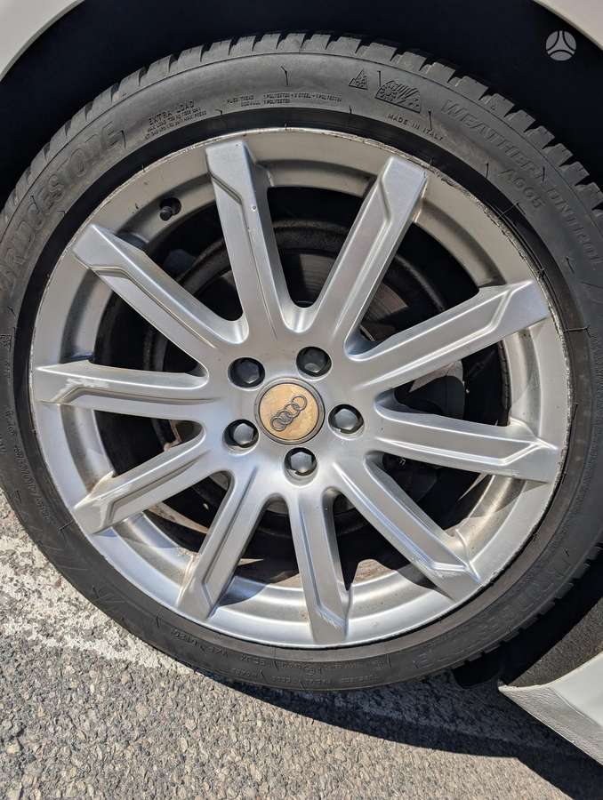 Audi A4, 2.0 l., Седан