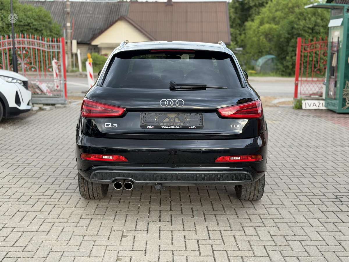 Audi Q3, 2.0 l., Внедорожник / Кроссовер