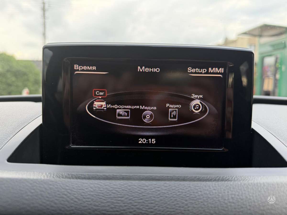 Audi Q3, 2.0 l., Внедорожник / Кроссовер