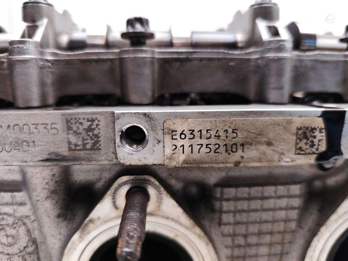 BMW X1, 211752101, variklio galvutė