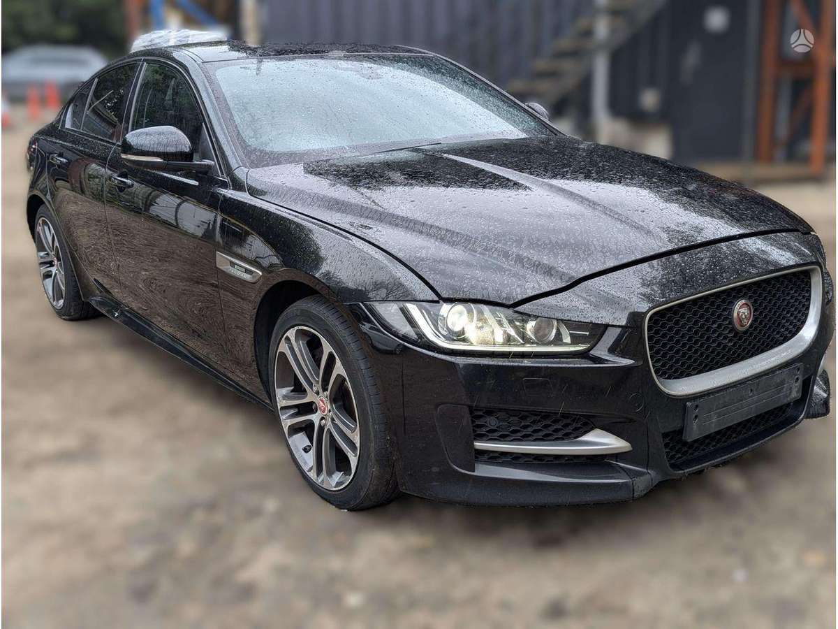 Jaguar XE двигатель