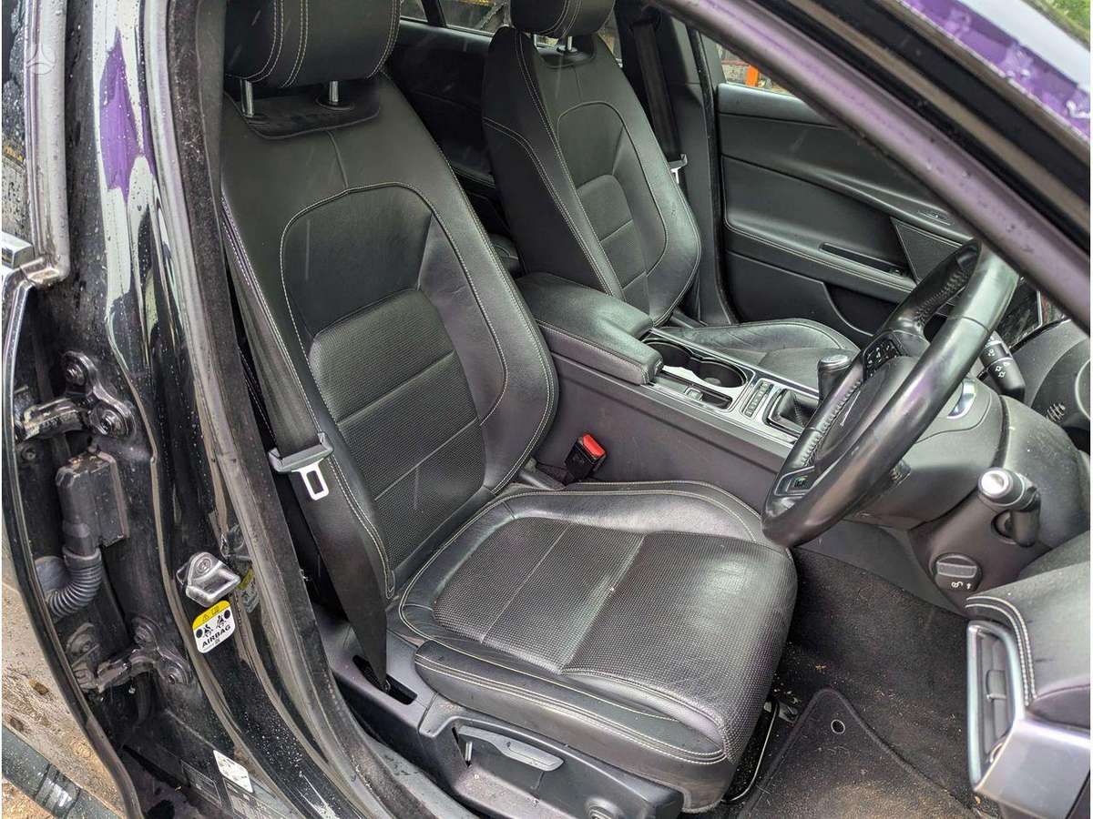 Jaguar XE двигатель