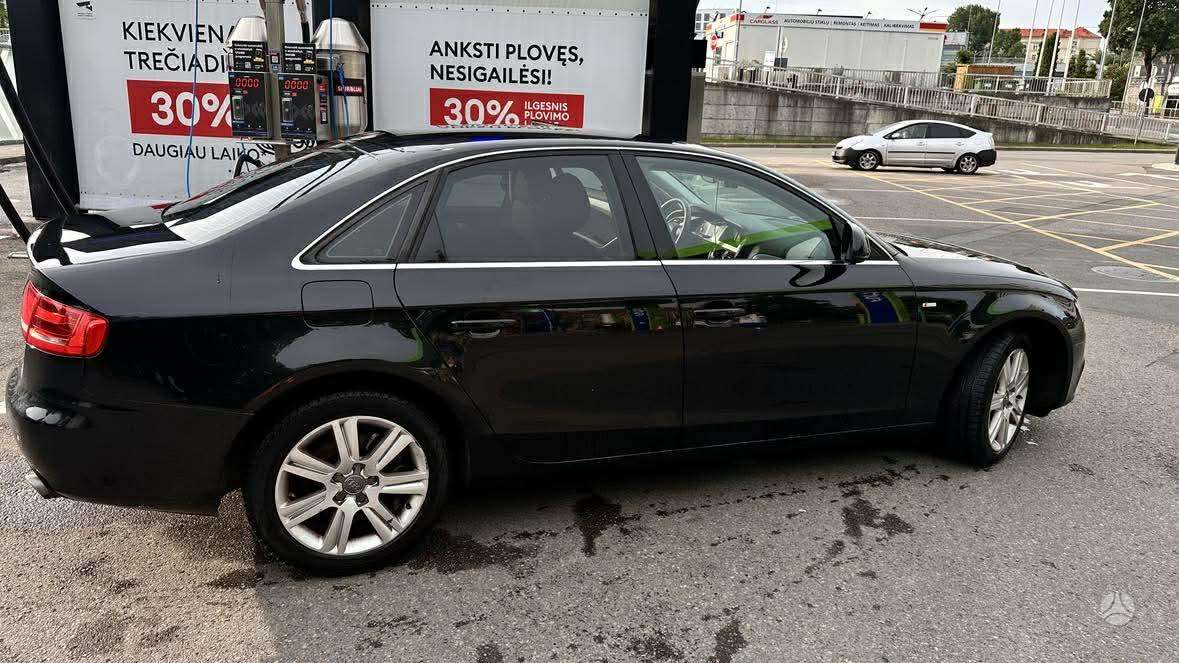 Audi A4, 2.7 l., Седан